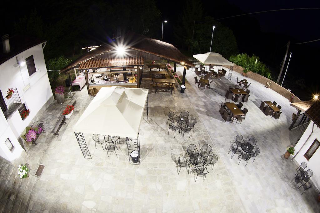 Agriturismo Cascina Del Vai كايرو مونتينوت المظهر الخارجي الصورة