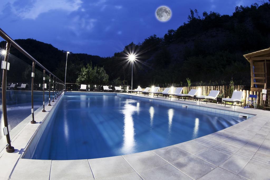 Agriturismo Cascina Del Vai كايرو مونتينوت المظهر الخارجي الصورة