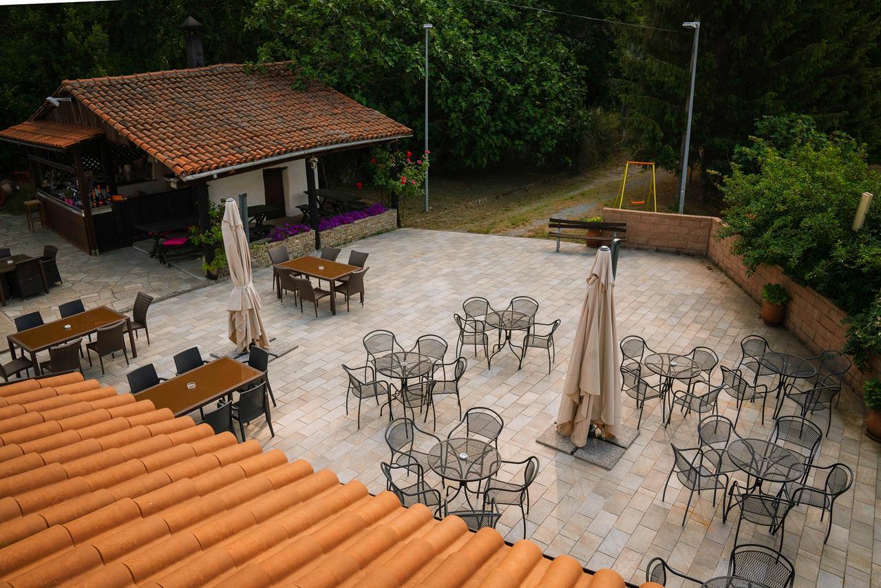 Agriturismo Cascina Del Vai كايرو مونتينوت المظهر الخارجي الصورة
